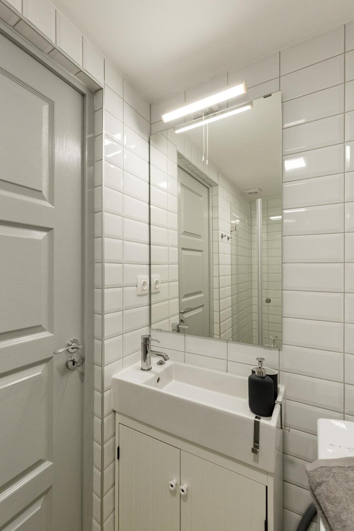 Cobblestone Quarters With A Wave Of Colour Apartamento Budapeste